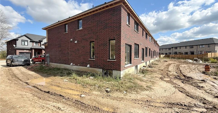 39-40 Walker Road, Ingersoll, ON, N5C 4H3 - 2