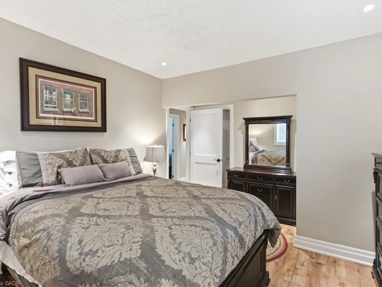 792 Old York Road, Burlington, ON, L7P 4X9 - 19