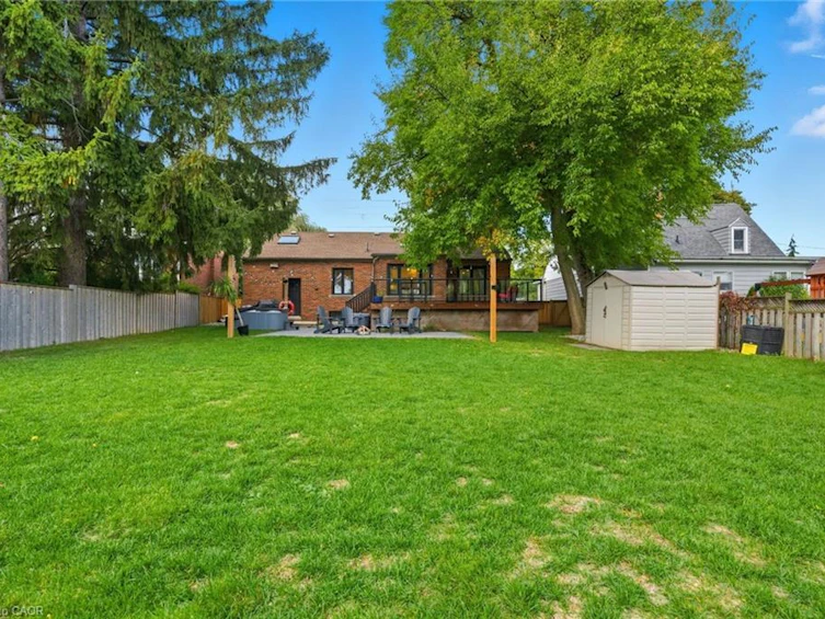 424 Plains Road W, Burlington, ON, L7T 1G9 - 42