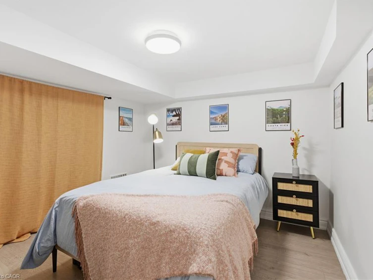 424 Plains Road W, Burlington, ON, L7T 1G9 - 29