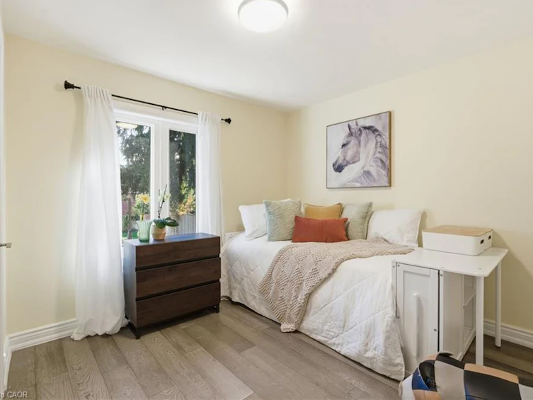 424 Plains Road W, Burlington, ON, L7T 1G9 - 15
