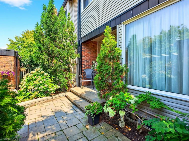4-1552 Kerns Road, Burlington, ON, L7P 3A7 - 5