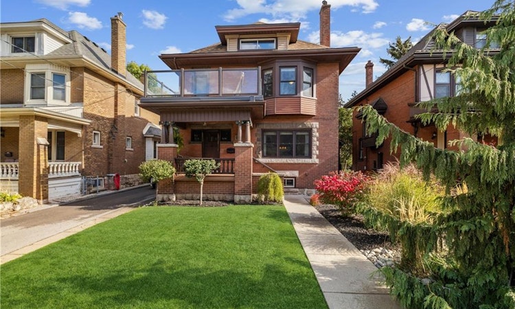 119 Prospect Street S