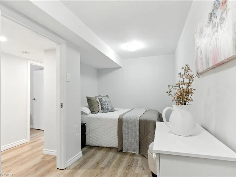 10 Sheffield Avenue, Brantford, ON, N3S 6V8 - 26