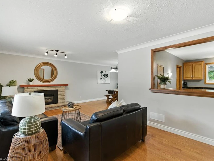 10 Sheffield Avenue, Brantford, ON, N3S 6V8 - 5