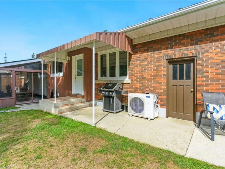 10 Sheffield Avenue, Brantford, ON, N3S 6V8 - 42