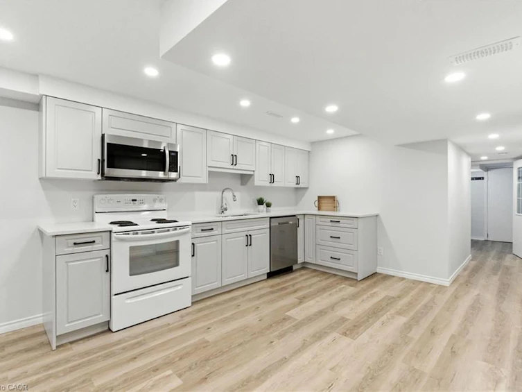 10 Sheffield Avenue, Brantford, ON, N3S 6V8 - 34