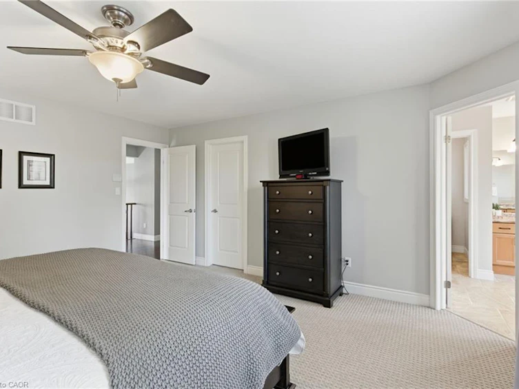 32 Hinrichs Crescent, Cambridge, ON, N1T 0A8 - 22