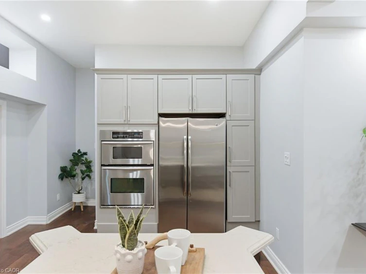211 Robinson Street, Hamilton, ON, L8P 1Z8 - 13