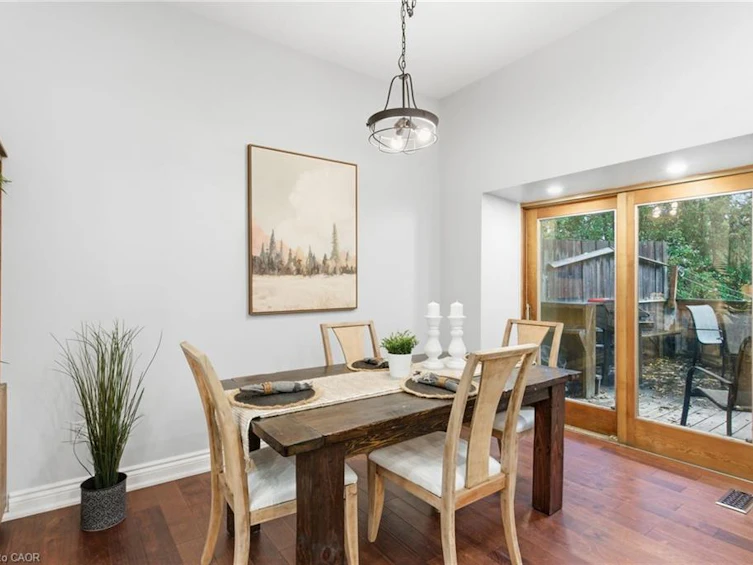 211 Robinson Street, Hamilton, ON, L8P 1Z8 - 17