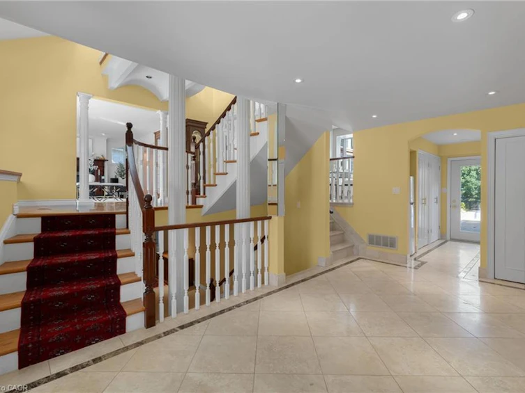 887 Montgomery Drive, Hamilton, ON, L9G 3H6 - 9