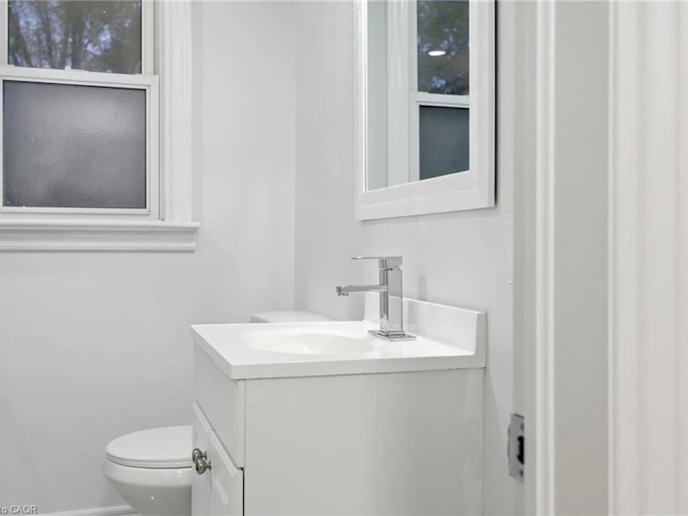 3 Algonquin Avenue, Hamilton, ON, L9H 7K9 - 30