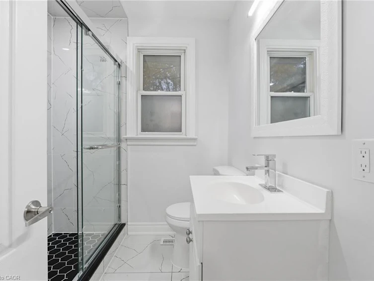 3 Algonquin Avenue, Hamilton, ON, L9H 7K9 - 29