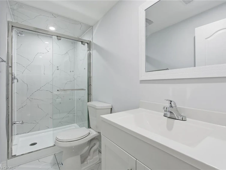 3 Algonquin Avenue, Hamilton, ON, L9H 7K9 - 40