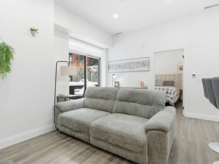 120-1 Redfern Avenue, Hamilton, ON, L9C 0E6 - 15