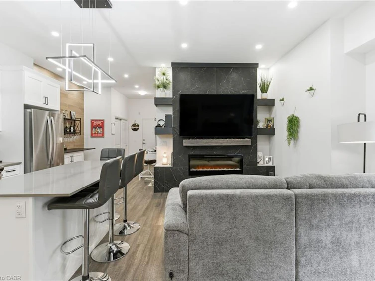 120-1 Redfern Avenue, Hamilton, ON, L9C 0E6 - 13