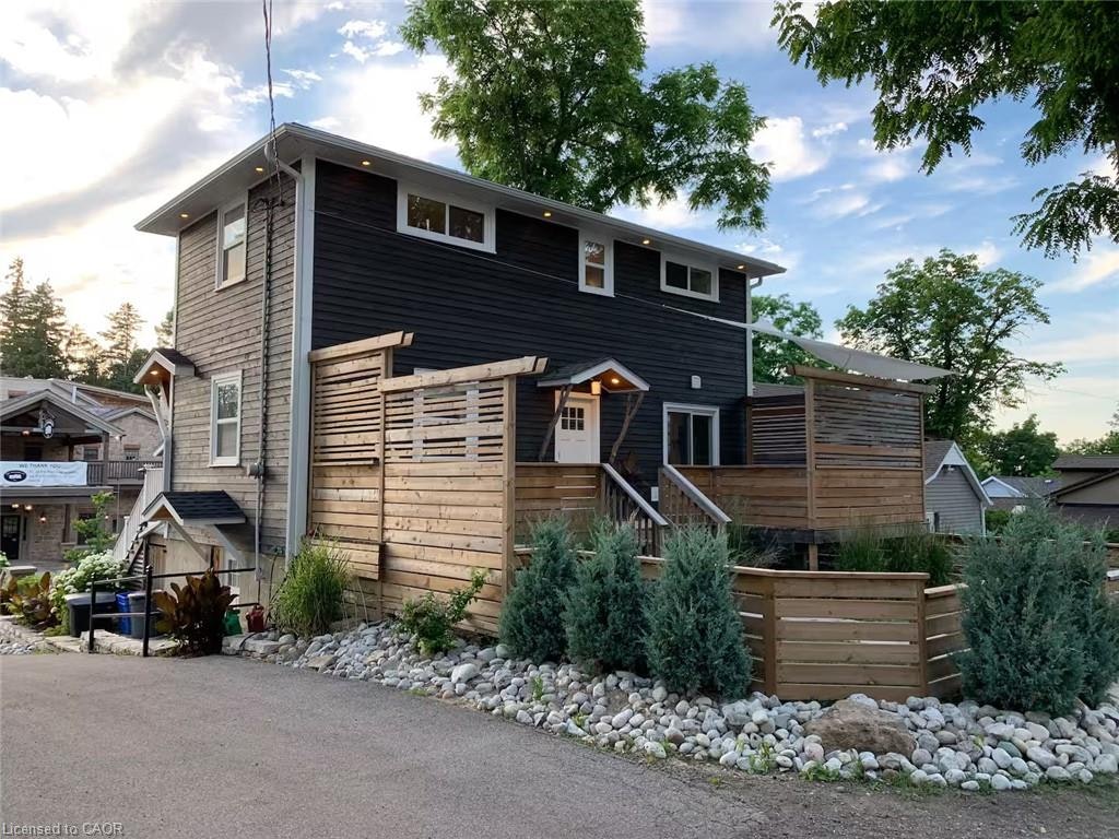 2-426 Wilson Street E, Hamilton, ON, L9C 2C3