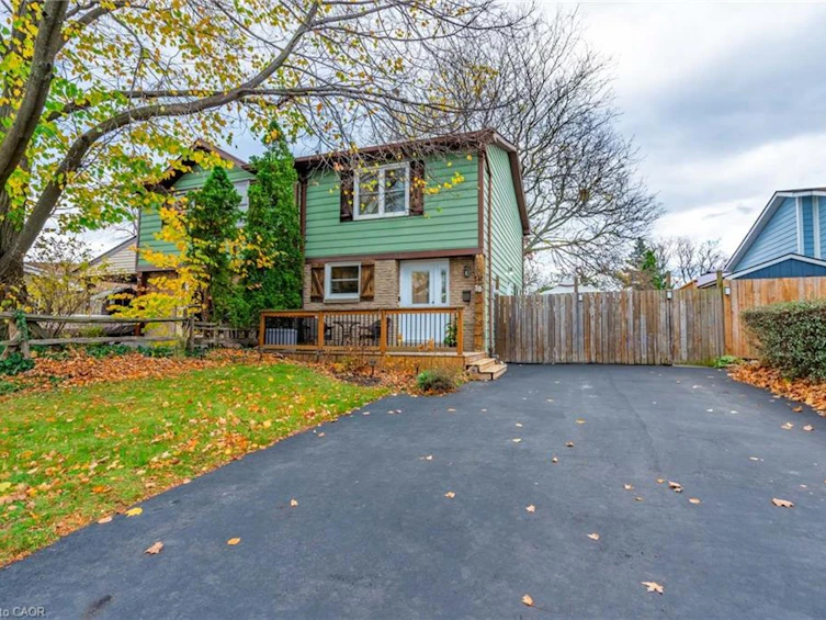 38 Golden Orchard Drive, Hamilton, ON, L9C 6J5