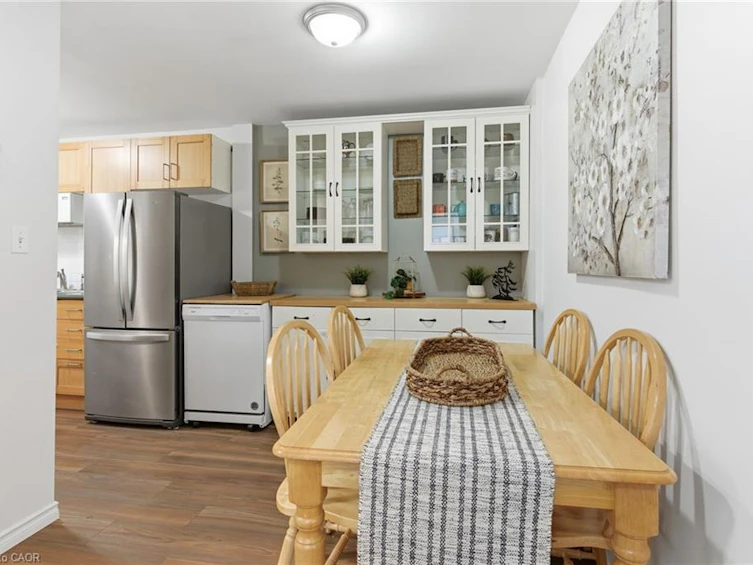 38 Golden Orchard Drive, Hamilton, ON, L9C 6J5 - 9