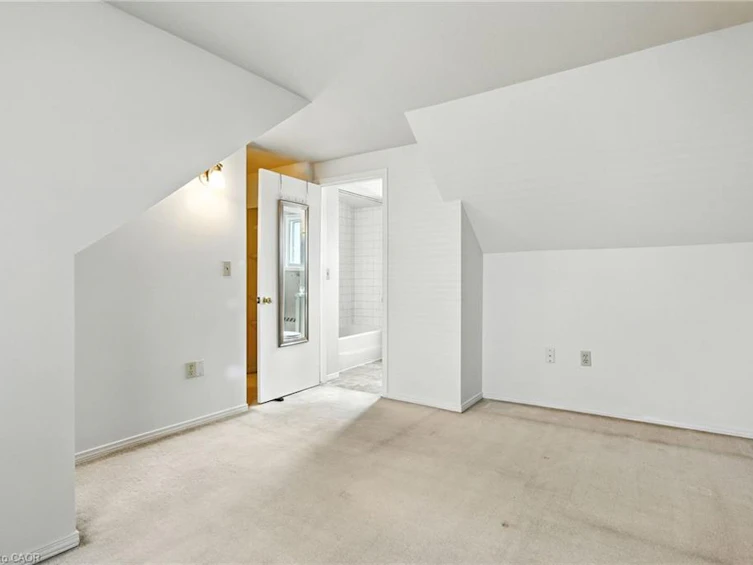 57 Highcliffe Avenue, Hamilton, ON, L9A 3L3 - 37