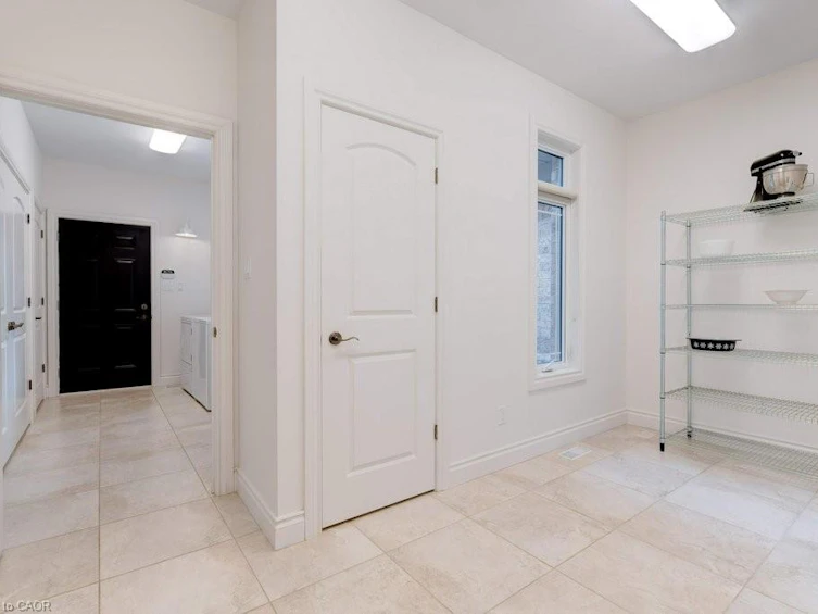17 Tews Lane, Hamilton, ON, L9H 7N4 - 28