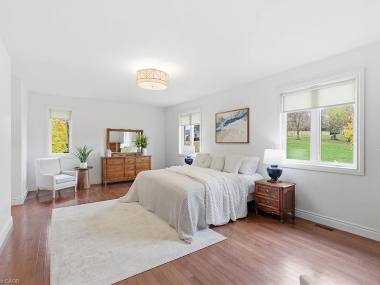 17 Tews Lane, Hamilton, ON, L9H 7N4 - 18
