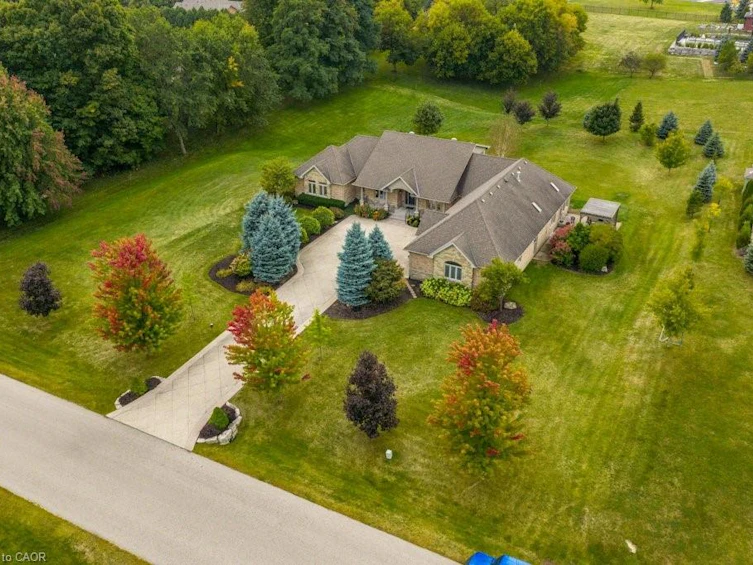 17 Tews Lane, Hamilton, ON, L9H 7N4 - 47