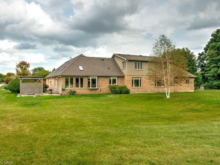 17 Tews Lane, Hamilton, ON, L9H 7N4 - 43
