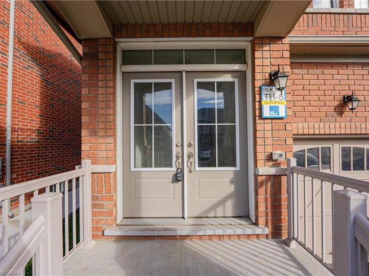 9 Phyllis Drive, Caledon, ON, L7C 4E3 - 4