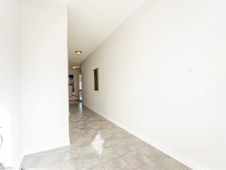 9 Phyllis Drive, Caledon, ON, L7C 4E3 - 5