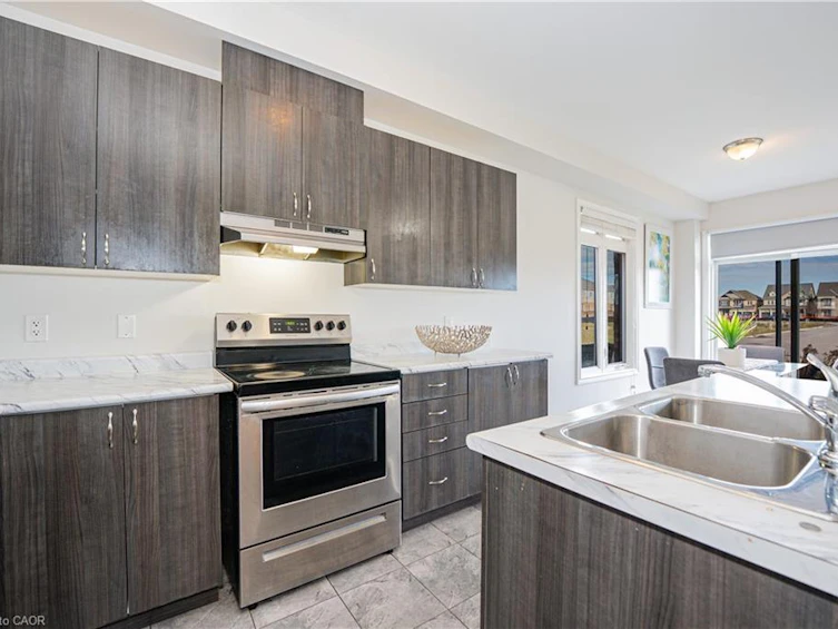 9 Phyllis Drive, Caledon, ON, L7C 4E3 - 18