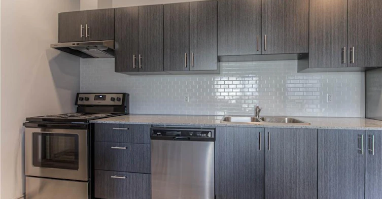 F113-275 Larch Street, Waterloo, ON, N2L 3R2 - 2