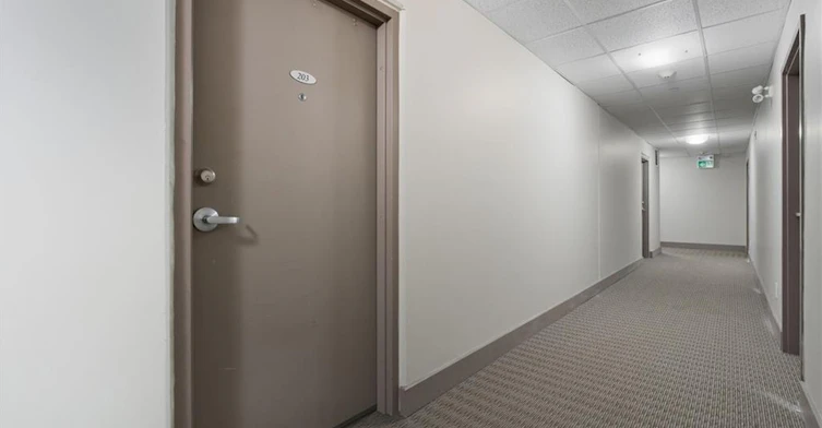 203-149 Main Street W, Hamilton, ON, L8P 1H9 - 4