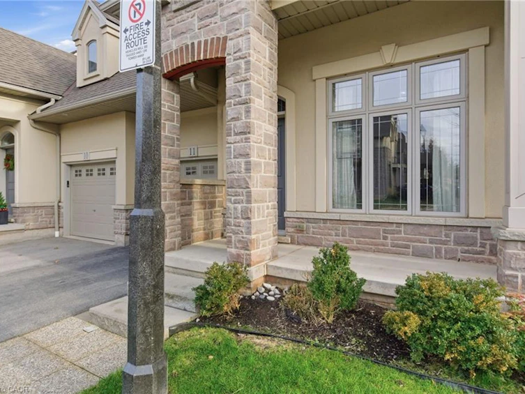 11-5056 New Street, Burlington, ON, L7L 0H4 - 3