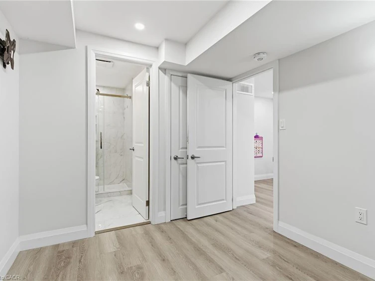 18 Mia Drive, Hamilton, ON, L9B 0K1 - 33