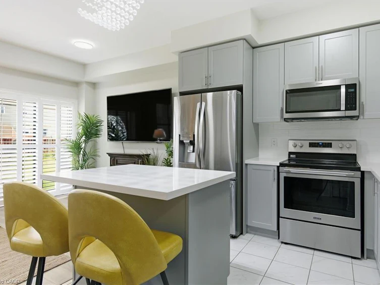18 Mia Drive, Hamilton, ON, L9B 0K1 - 12