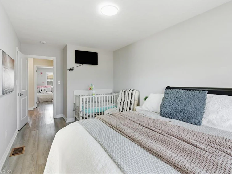 18 Mia Drive, Hamilton, ON, L9B 0K1 - 23