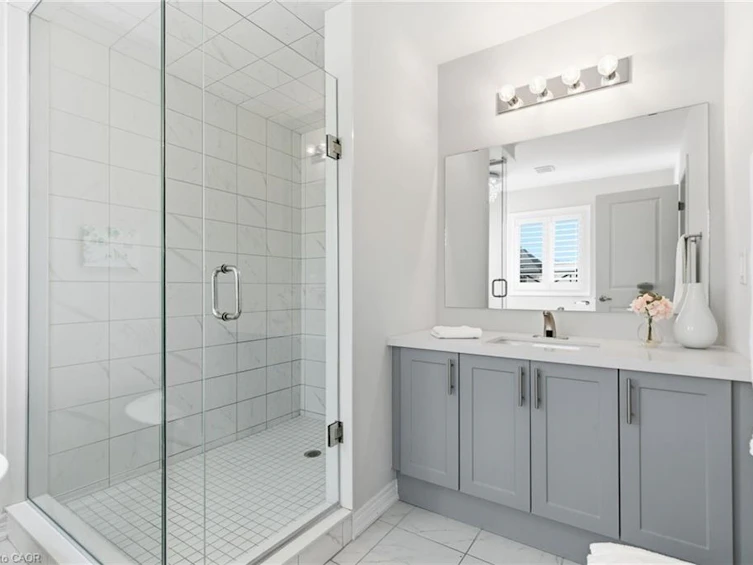 18 Mia Drive, Hamilton, ON, L9B 0K1 - 24