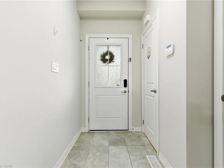 18 Mia Drive, Hamilton, ON, L9B 0K1 - 3