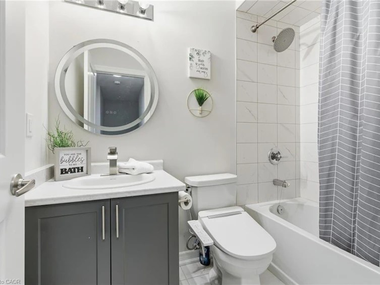 18 Mia Drive, Hamilton, ON, L9B 0K1 - 20