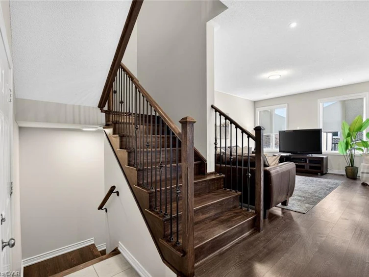 225 Skinner Road, Hamilton, ON, L8B 1X2 - 35