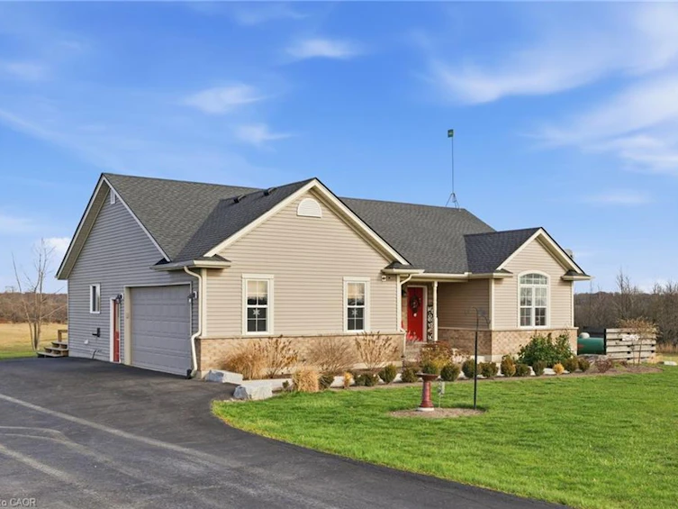 9071 North Chippawa Road, West Lincoln, ON, L0R 2A0 - 4