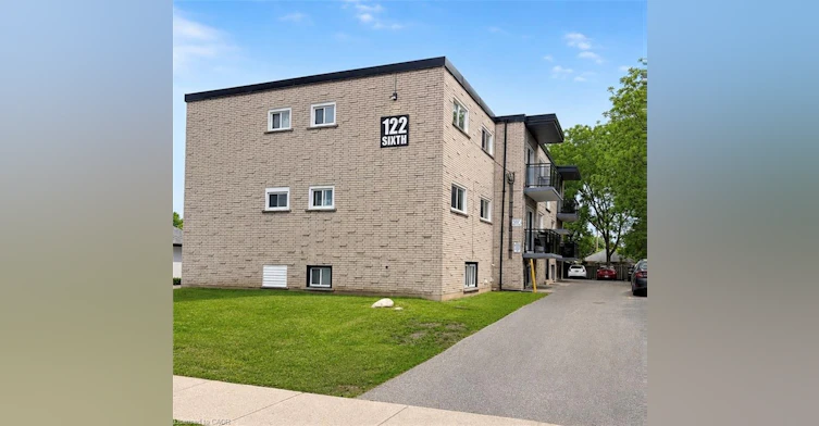 304-122 Sixth Avenue, Kitchener, ON, N2C 1R1