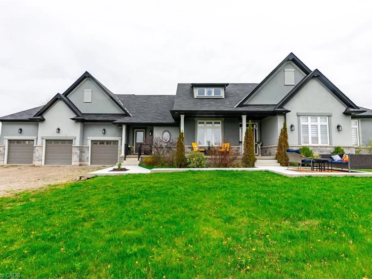 20 Chesswood Trail, Hamilton, ON, L8N 2Z7