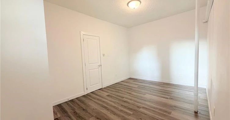 6-117 Park Street S, Hamilton, ON, L8P 3E6 - 5