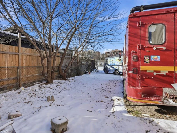 227 Wellington Street N, Hamilton, ON, L8L 5A7 - 18