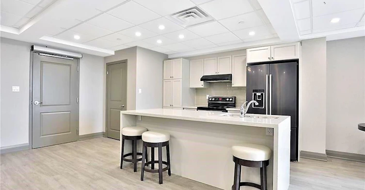 225-101 Shoreview Place, Hamilton, ON, L8E 0K2 - 16