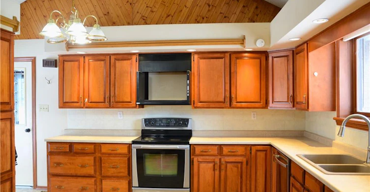1045 Tremaine Avenue S, Listowel, ON, N4W 3G9 - 9