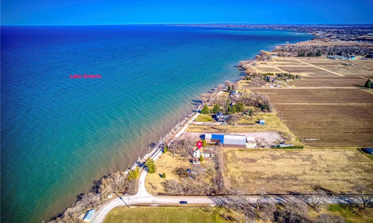3590 Lakeshore Road