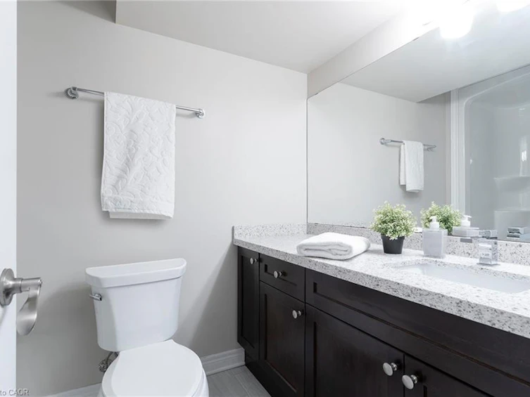 6 Laurent Avenue, Welland, ON, L3B 0E2 - 22